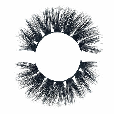 Close-up of Bougie Lashes