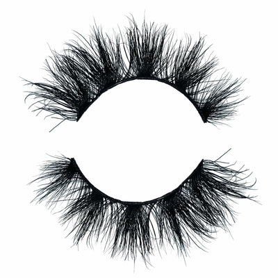 Close-up of Serena Lashes
