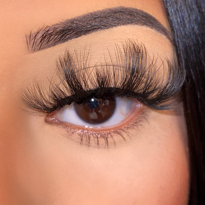 Lira lashes on eye
