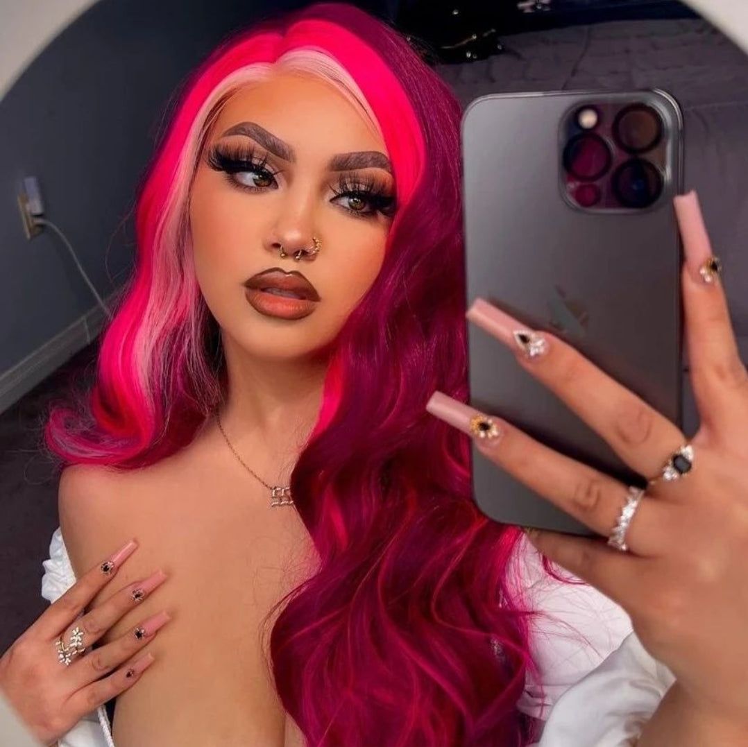 Model wearing Jade lashes